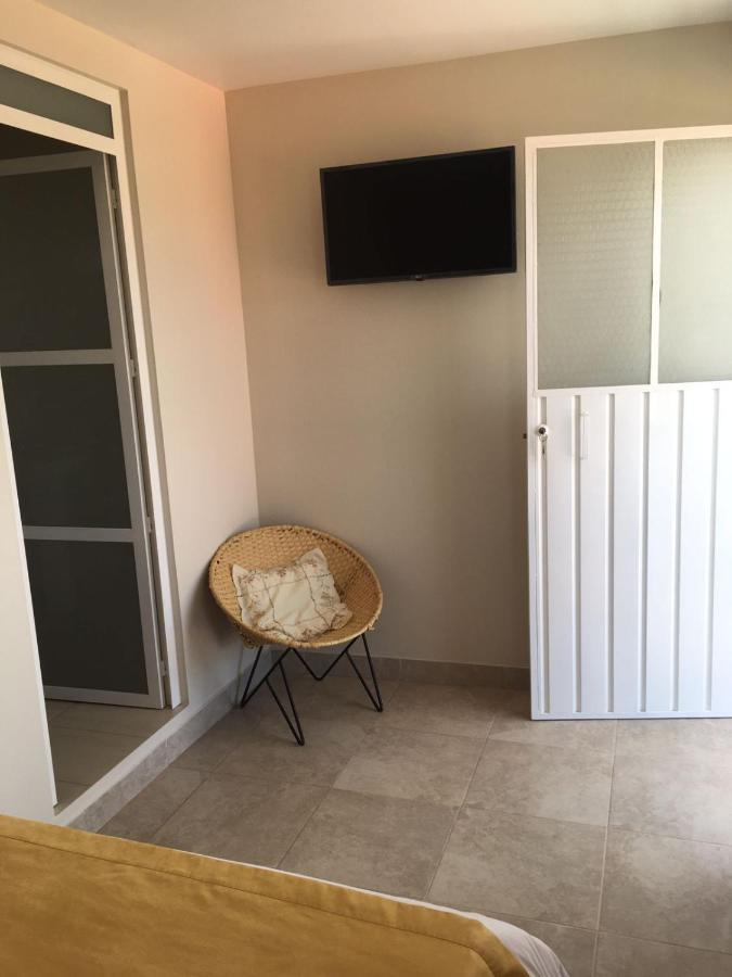Tababela Airport B&B Eksteriør bilde